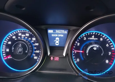 2016 Hyundai Genesis 3.8 Base from USA, damaged, VIN KMHHT6KJ5GU131975